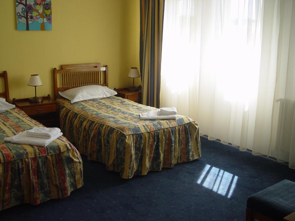 Hotel Astra Braşov Habitación foto